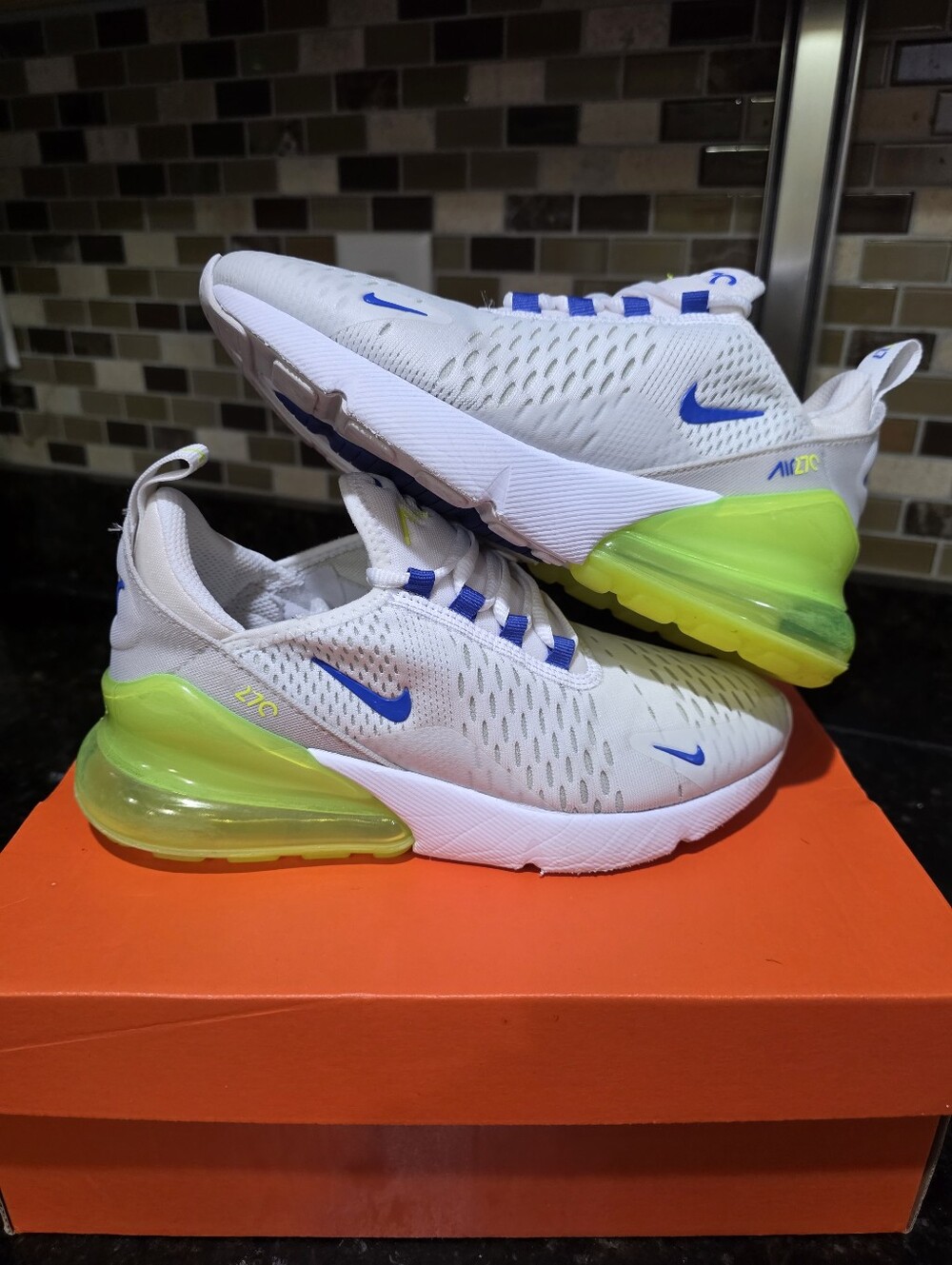 Nike Air Max 270 ♤ Wmns 5.5 / 4Y ♤ HJ9237-100 - Picture 6 of 6